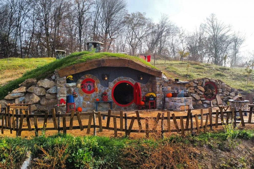 Hobbiton Lipa near Kreševo