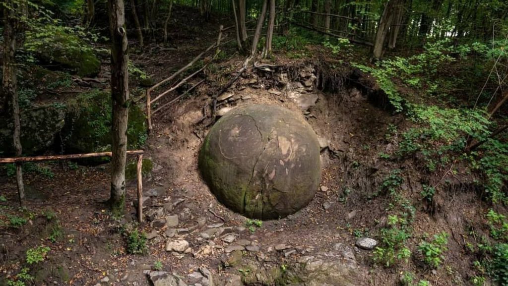 Stone spheres | Kamene kugle | Zavidovići